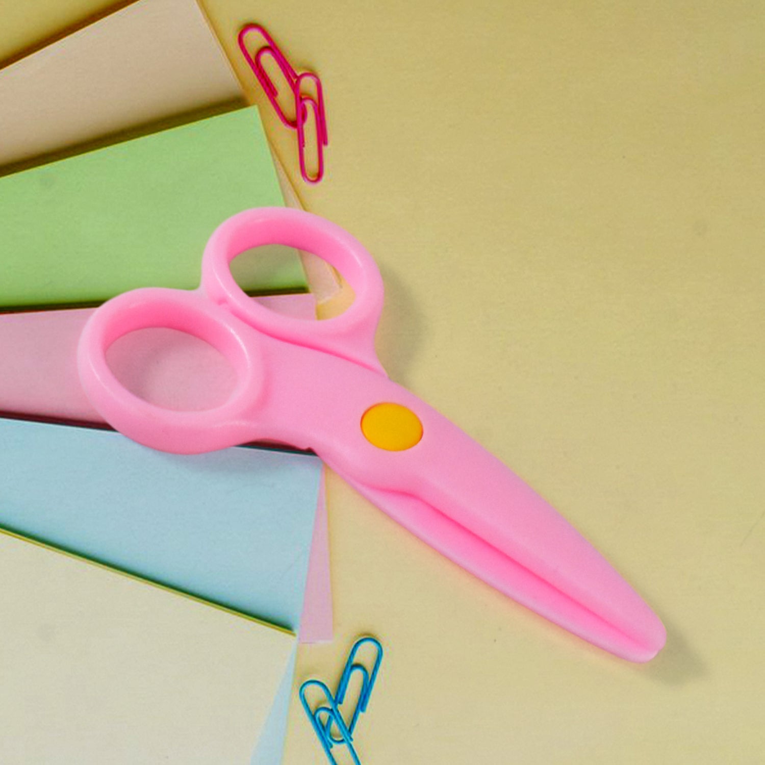 Child-Safe Plastic Scissors Set for Toddlers & Preschool Kids - Art & Craft Supplies Child-Safe Plastic Scissors Set for Toddlers & Preschool Kids - Art & Craft Supplies